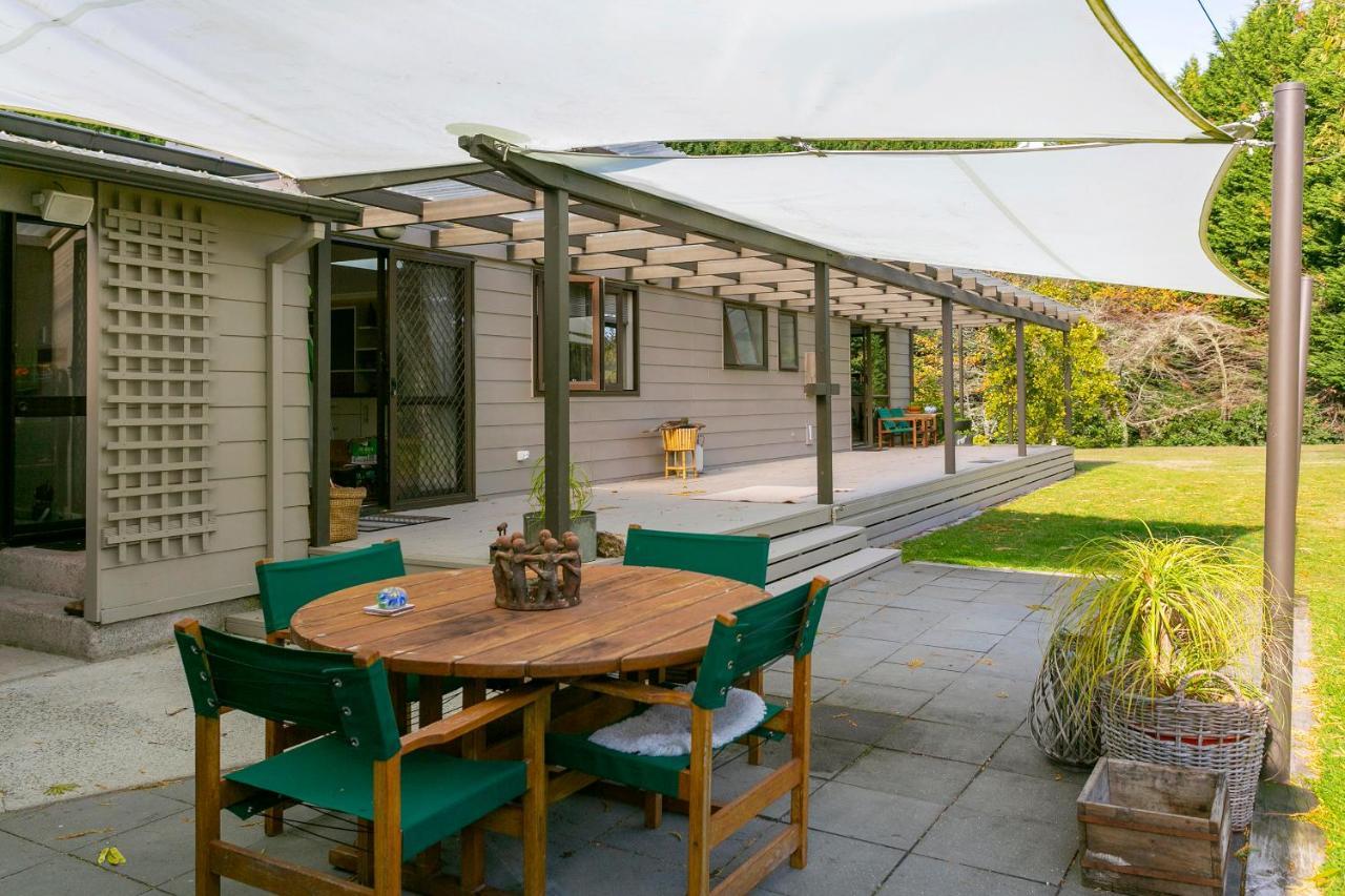 Lupin Lodge Bed & Breakfast Tauposee Exterior foto